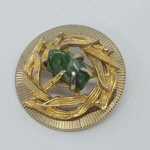 👍 5 for $20 vintage BSK signed round gold tone pin brooch with green stone